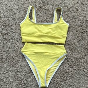 LAIN SNOW 2 piece set- size medium